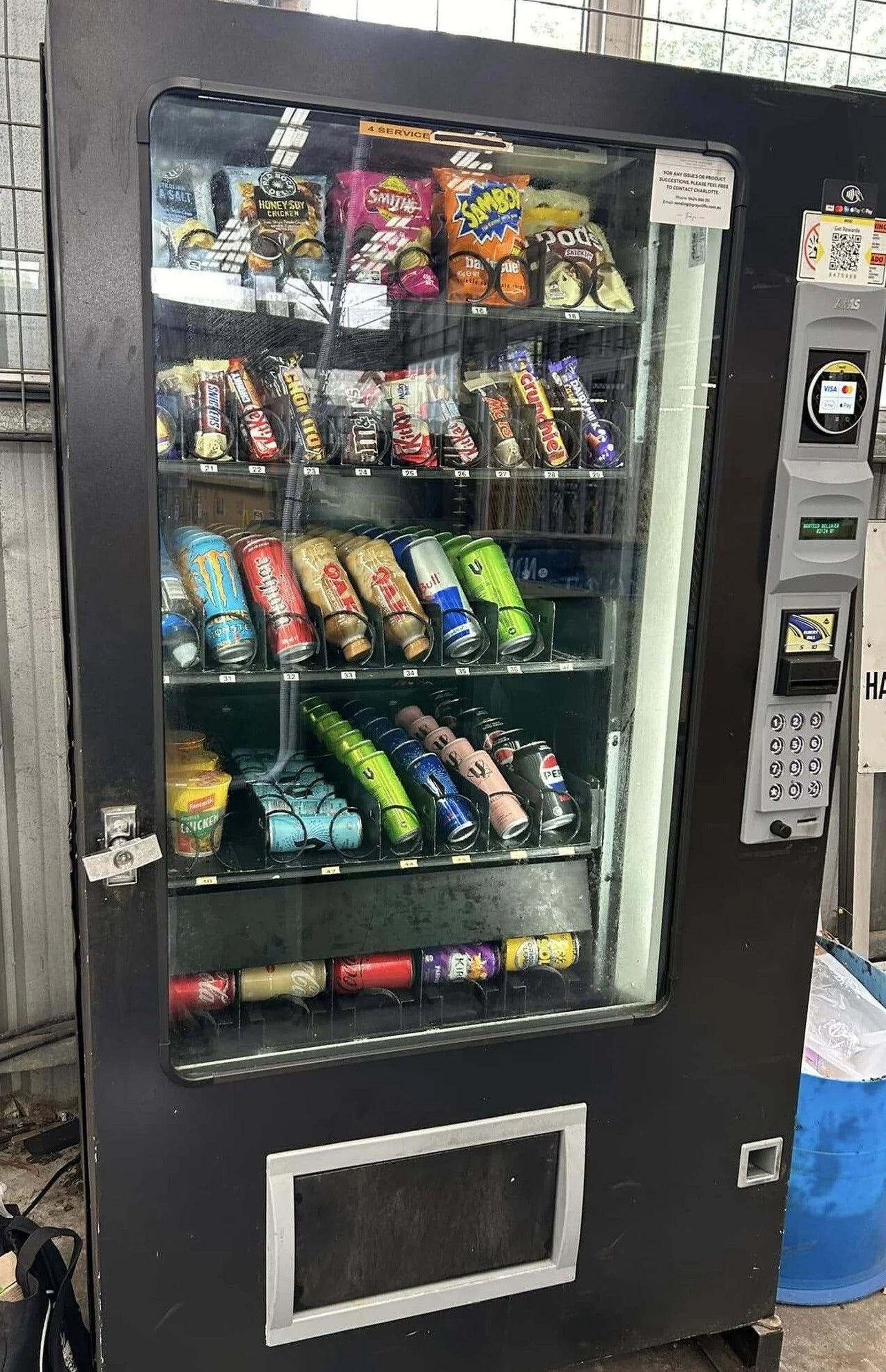 1331_renewed-ams-39-combo-vending-machine-2-e1773584442639.jpg Refurbished AMS 39 Combo Vending Machine - Image 1