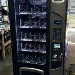 Refurbished USI Wittern Mercato 3573 Combo Vending Machine – Snack and Beverage